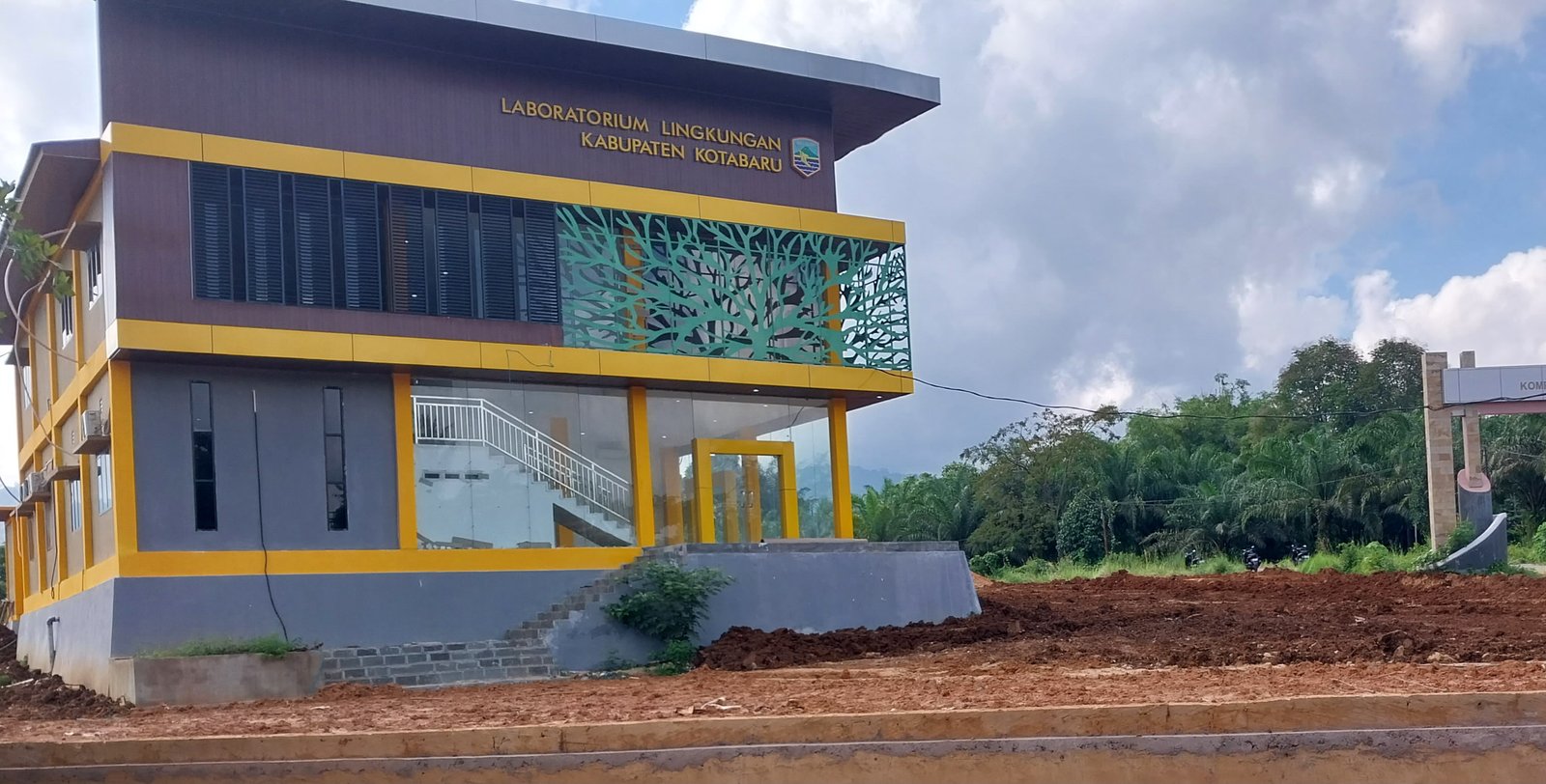 Jalani Masa Pemeliharaan, Gedung Laboratorium Lingkungan  Kotabaru Siap Di Resmikan