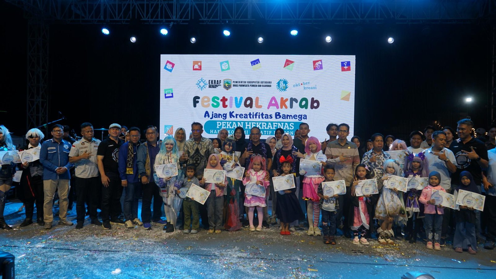 Pemkab Kotabaru Resmi Tutup Festival Akrab 2025