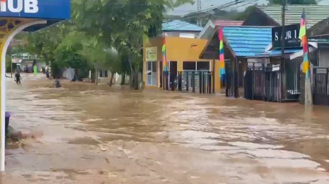 Peringati HUT Ke-74, Kotabaru Dikepung Banjir Lagi